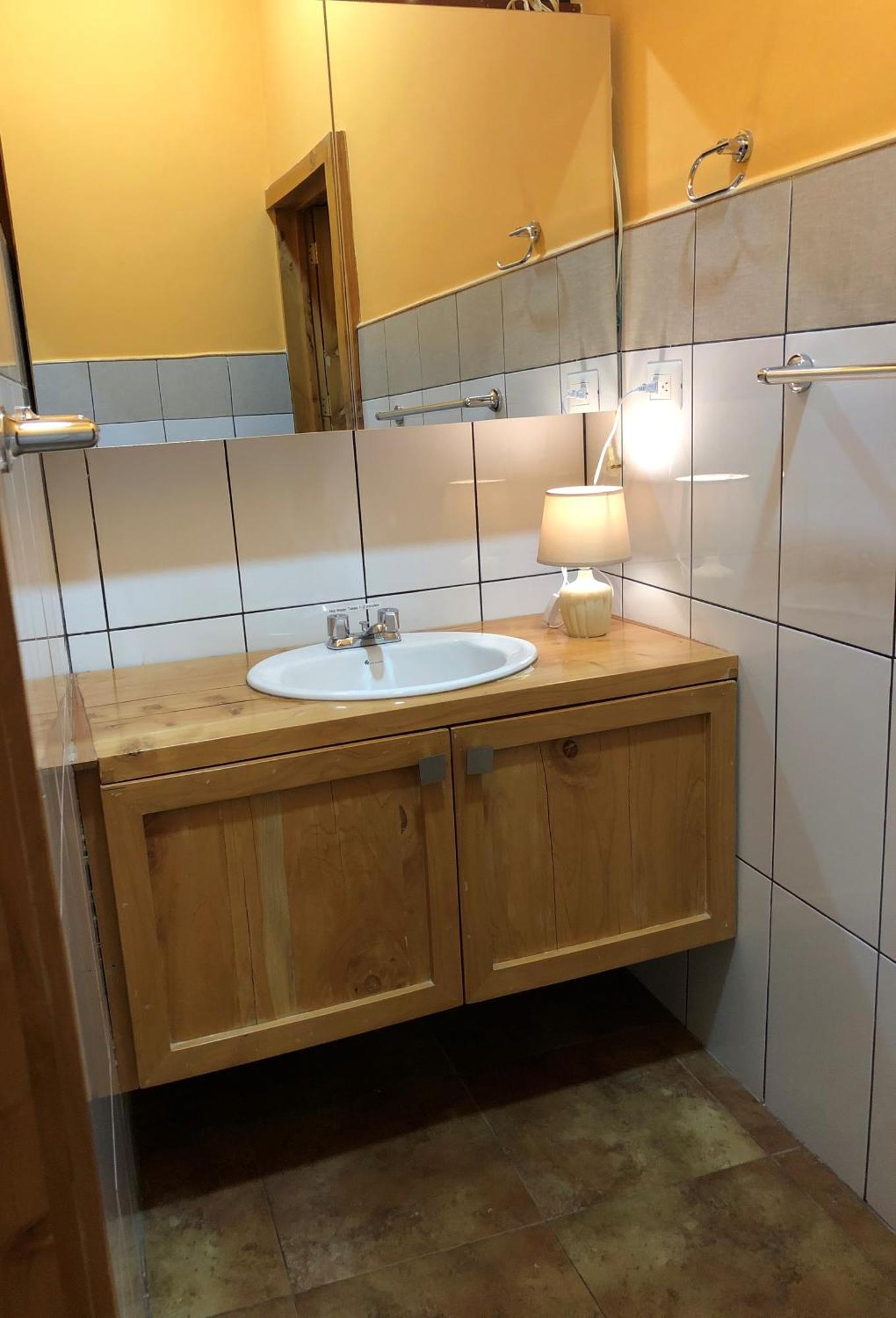 Apartamento con balcón